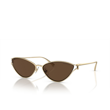Tiffany TF3095 Sunglasses 61933G pale gold - three-quarters view