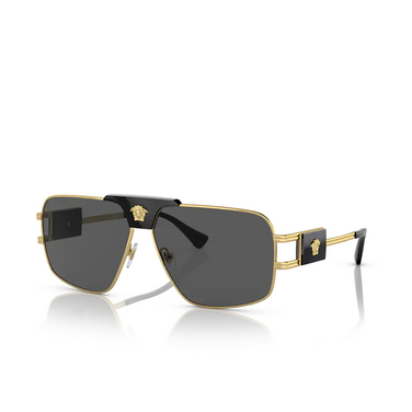Versace VE2251 Sunglasses 100287 gold - three-quarters view