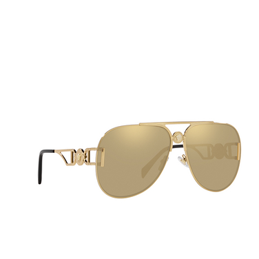 Versace VE2255 Sunglasses 100203 gold - three-quarters view