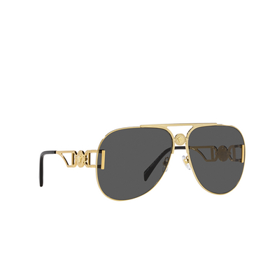 Versace VE2255 Sunglasses 100287 gold - three-quarters view