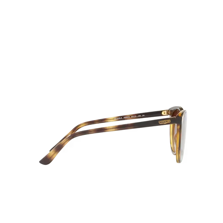 Lunettes de soleil Vogue VO5230S W65613 dark havana - 3/4