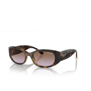 Vogue VO5525S Sunglasses W65668 dark havana - three-quarters view