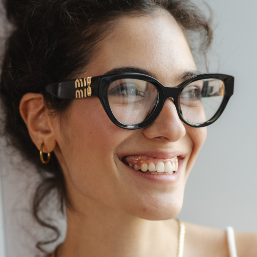 Gafas a la moda con cristales planos