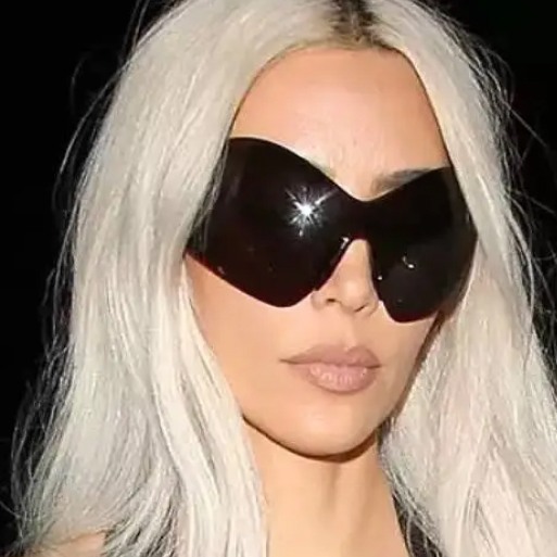 Kim Kardashian in mask sunglasses