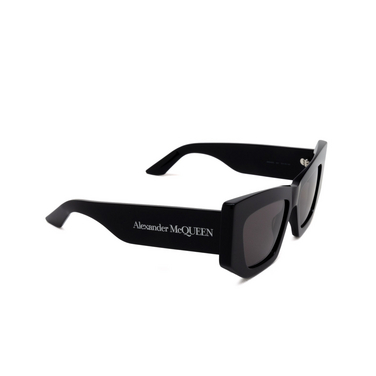 Alexander McQueen AM0448S Sonnenbrillen 001 black - Dreiviertelansicht