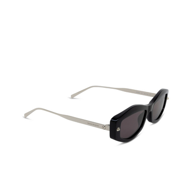 Alexander McQueen AM0482S Sunglasses 001 black - three-quarters view