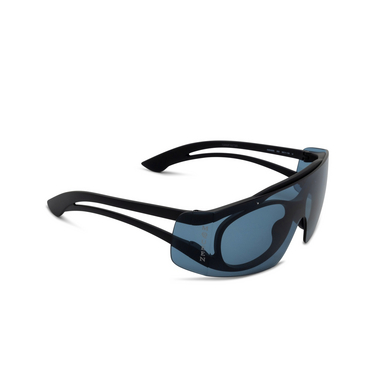 Alexander McQueen AM0489S Sunglasses 002 black - three-quarters view