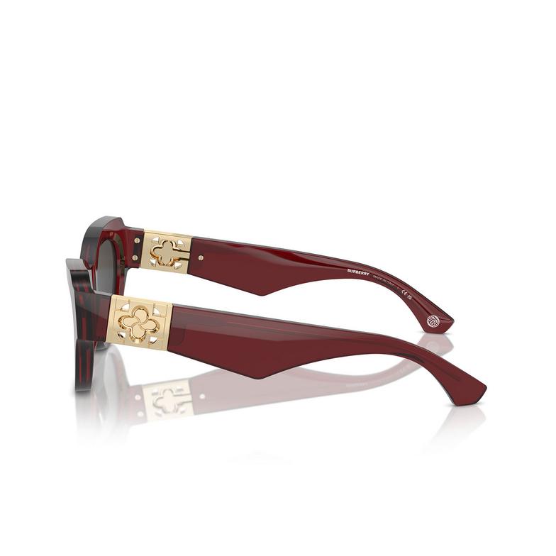 Burberry BE4423 Sonnenbrillen 412887 bordeaux - 3/4