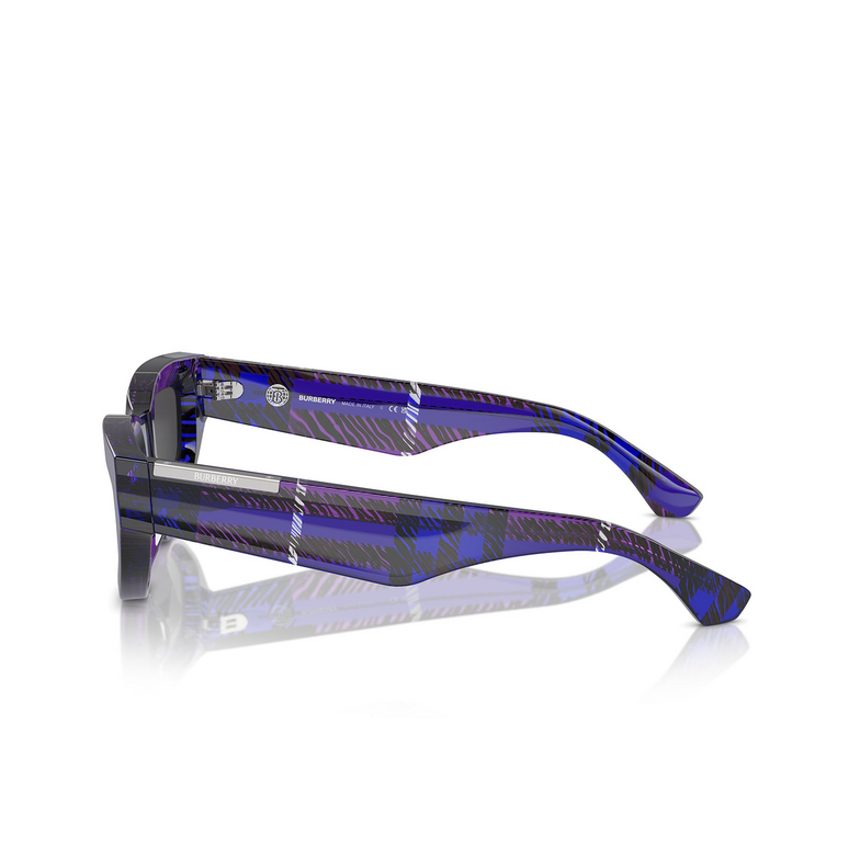 Gafas de sol Burberry BE4425U 411387 check violet - 3/4