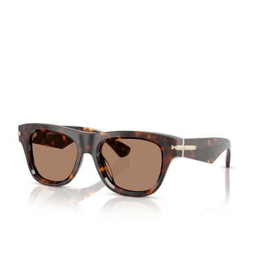 Gafas de sol Burberry BE4438U 300273 dark havana - Vista tres cuartos