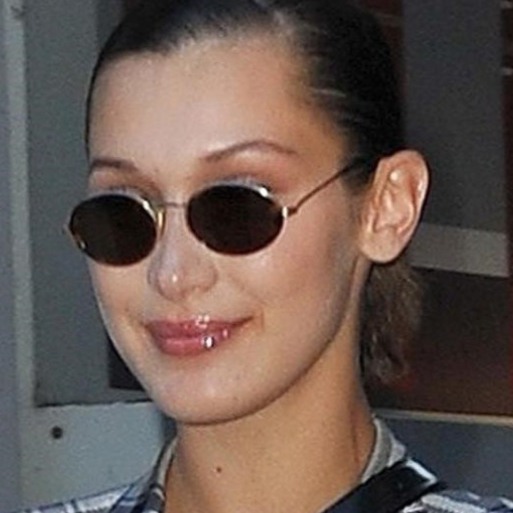 Bella Hadid in round sunglasses