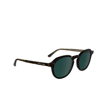 Occhiali da sole Calvin Klein CK24538S 235 dark havana - tre quarti