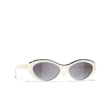 CHANEL oval Sunglasses 1763S6 white - three-quarters view