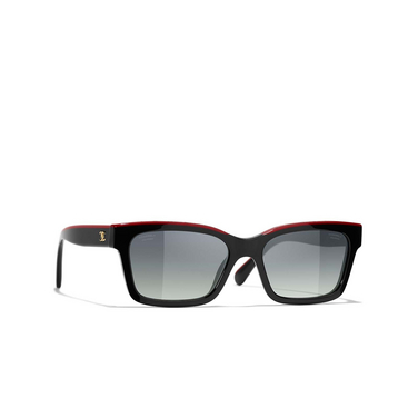 CHANEL square Sunglasses 1794S8 black - three-quarters view