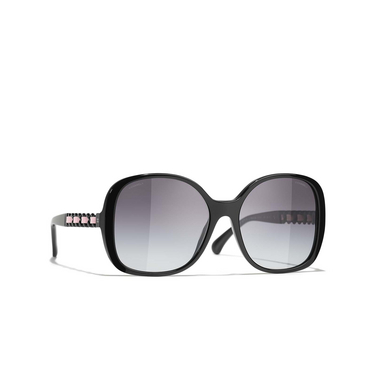 CHANEL square Sunglasses 1663S6 black - three-quarters view