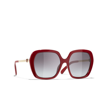 CHANEL square Sunglasses 1759S6 red - three-quarters view