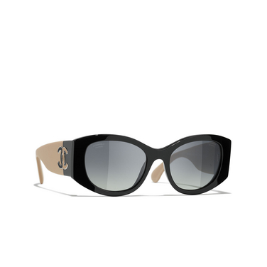 CHANEL oval Sunglasses C534S8 black - three-quarters view