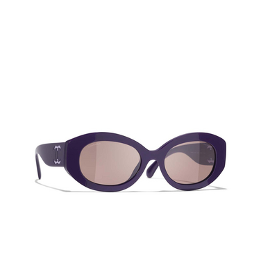 CHANEL oval Sunglasses 175853 purple - three-quarters view