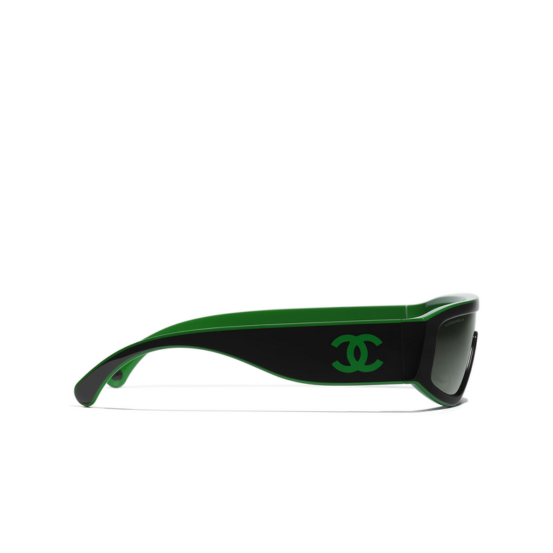 CHANEL Umschließende sonnenbrille 17723H black & green