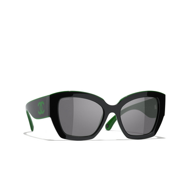 CHANEL Schmetterlingsförmige sonnenbrille 1772B1 black & green - Dreiviertelansicht