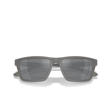 Lunettes de soleil Emporio Armani EA4189U 50611W matte dark grey - Vue trois quarts