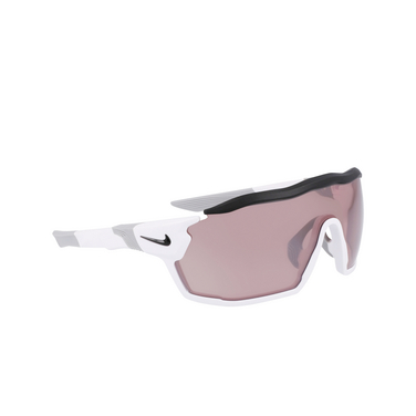 Nike NIKE SHOW X RUSH E Sunglasses 100 white / road tint - three-quarters view