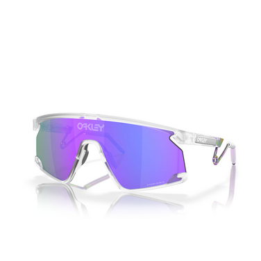 Oakley BXTR METAL Sonnenbrillen 923702 matte clear - Dreiviertelansicht