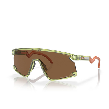 Oakley BXTR Sunglasses 928011 transparent fern - three-quarters view