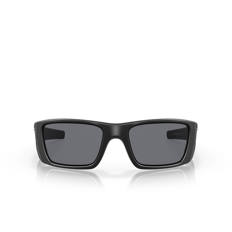 Oakley FUEL CELL Sunglasses 909638 matte black - 1/4