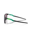 Lunettes de soleil Oakley FUTURITY SUN 948202 satin black - Vignette du produit 3/4