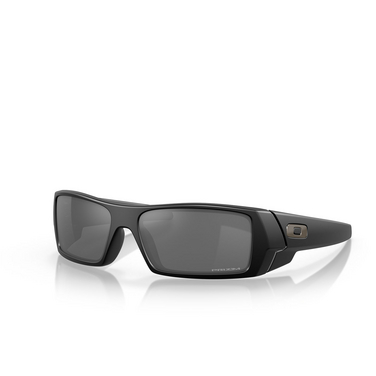 Oakley GASCAN Sunglasses 901443 matte black - three-quarters view