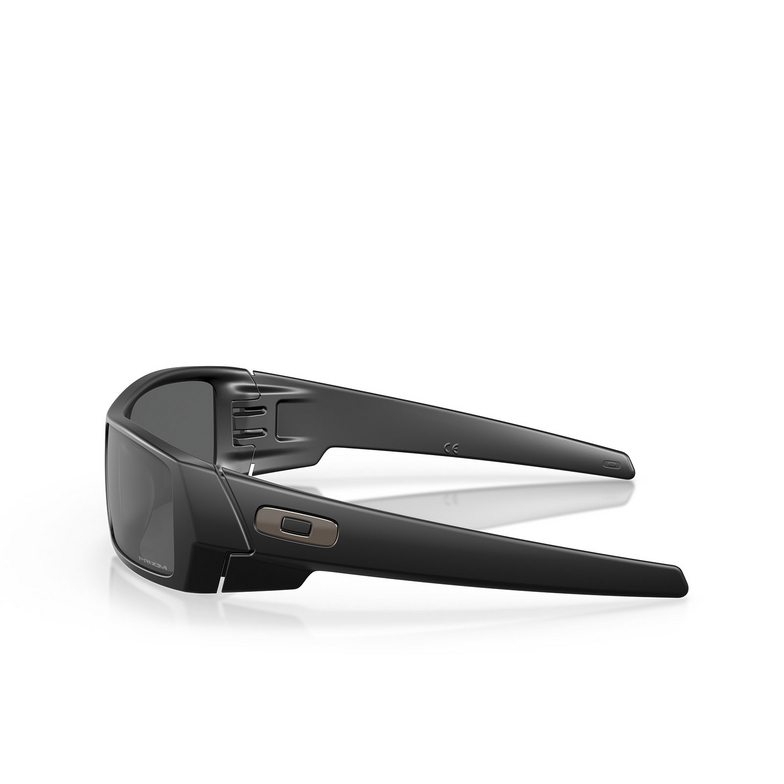 Oakley GASCAN Sunglasses 901443 matte black - 3/4