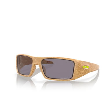 Oakley HELIOSTAT Sunglasses 923117 matte stone desert tan - three-quarters view