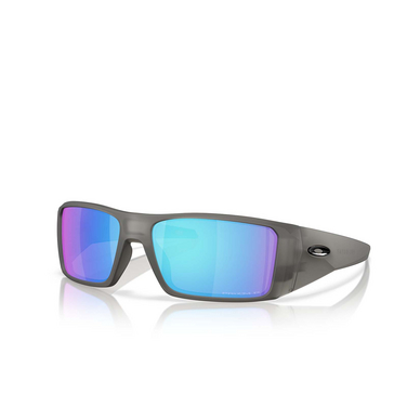 Oakley HELIOSTAT Sunglasses 923124 matte grey smoke - three-quarters view