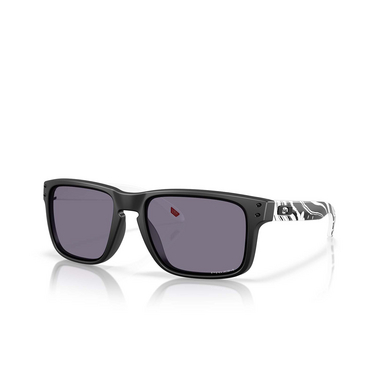 Oakley HOLBROOK Sunglasses 9102Z5 matte black - three-quarters view