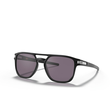 Oakley LATCH BETA Sunglasses 943601 matte black - three-quarters view