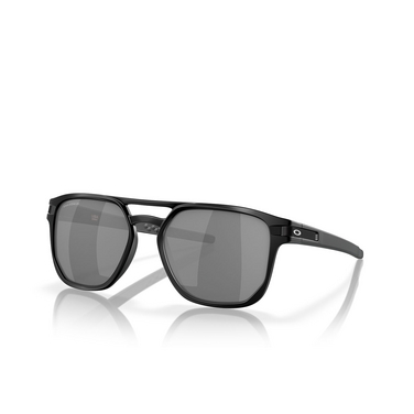 Oakley LATCH BETA Sunglasses 943605 matte black - three-quarters view