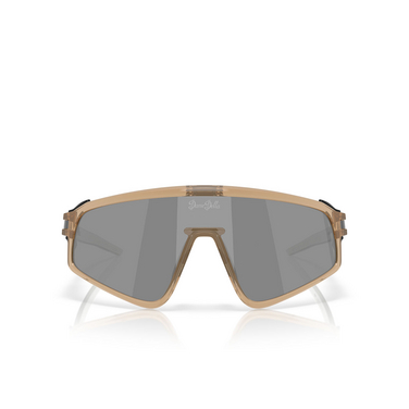 Lunettes de soleil Oakley LATCH PANEL 940407 sepia - Vue de face