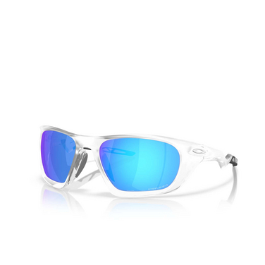 Oakley OO9431 Sonnenbrillen 943106 matte clear - Dreiviertelansicht