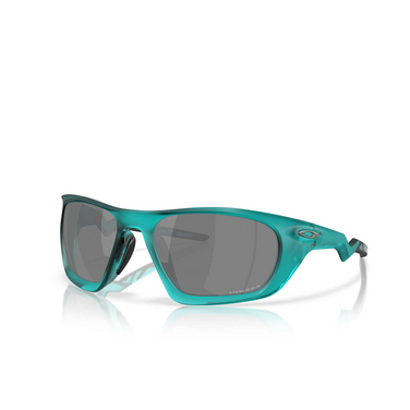 Gafas de sol Oakley OO9431 943108 matt transparent arctic surf - Vista tres cuartos