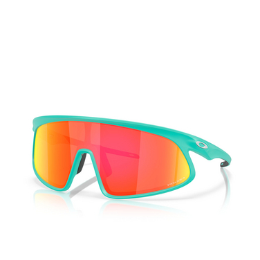 Oakley RSLV Sunglasses 948405 matte celeste - three-quarters view