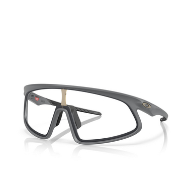 Occhiali da sole Oakley RSLV 948406 matte carbon - tre quarti