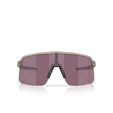 Oakley SUTRO LITE Sonnenbrillen 946370 matte grey ink - Vorderansicht