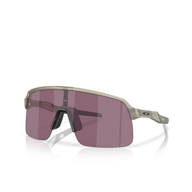 Oakley SUTRO LITE Sonnenbrillen 946370 matte grey ink - Dreiviertelansicht