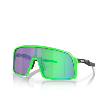 Oakley SUTRO Sunglasses 9406B4 green - three-quarters view