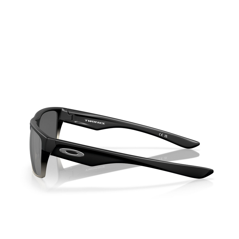 Oakley TWOFACE Sunglasses 918930 matte black - 3/4