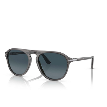 Persol PO3302S Sonnenbrillen 1196S3 transparent grey - Dreiviertelansicht