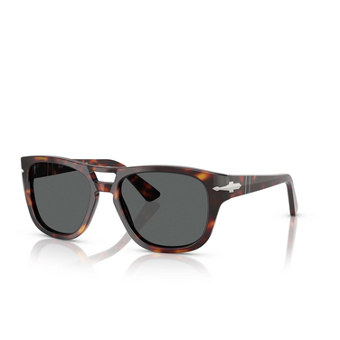 Occhiali da sole Persol PO3366S 24/B1 havana - tre quarti