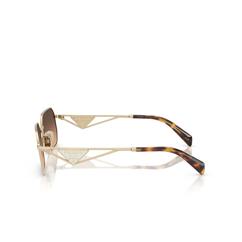 Prada PR A51S Sonnenbrillen ZVN50C pale gold - 3/4