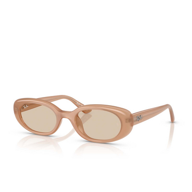 Ray-Ban RB4441D Sonnenbrillen 678793 opal beige - Dreiviertelansicht